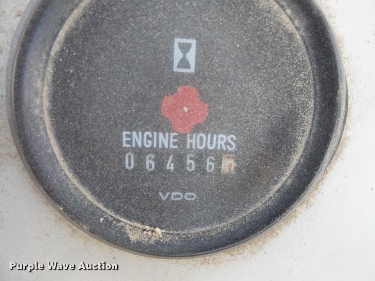 image for item DB8151 1998 Liebherr LR622 Litronic track loader