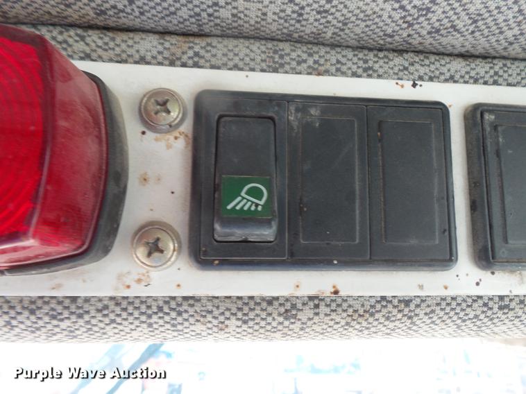 image for item DB8151 1998 Liebherr LR622 Litronic track loader