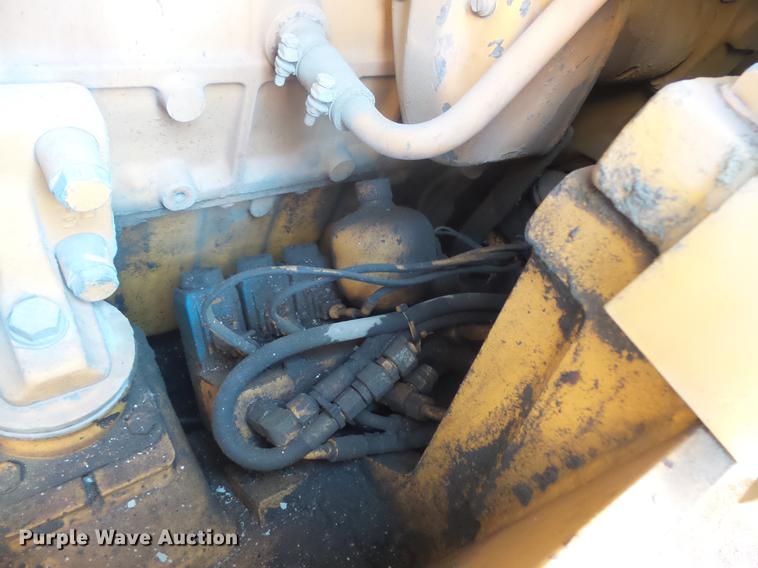 image for item DB8151 1998 Liebherr LR622 Litronic track loader