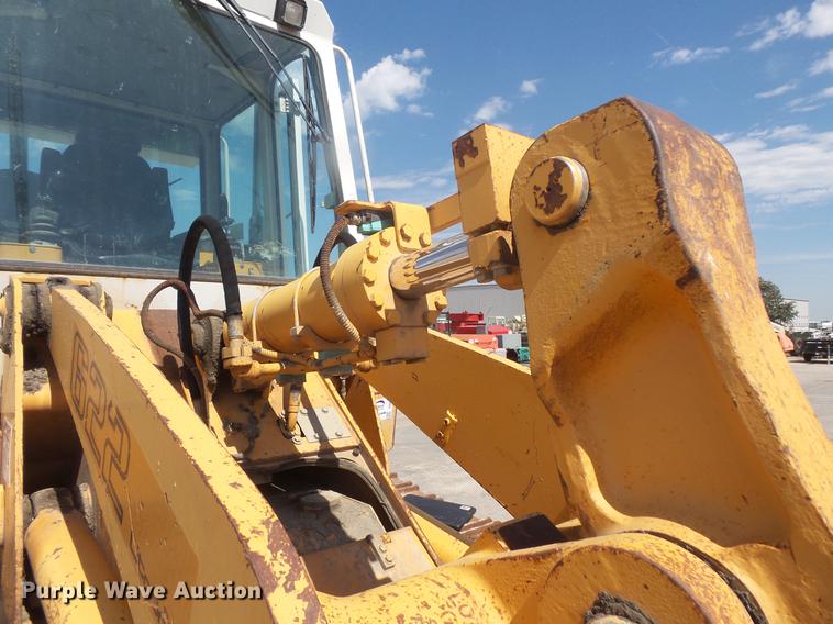 image for item DB8151 1998 Liebherr LR622 Litronic track loader
