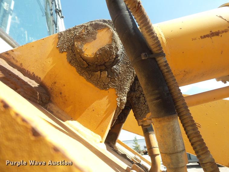 image for item DB8151 1998 Liebherr LR622 Litronic track loader