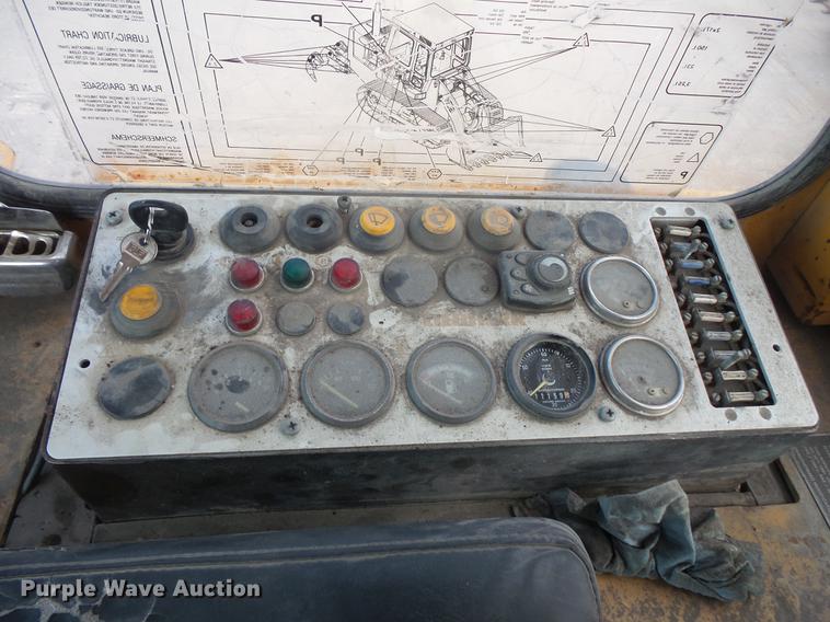 image for item DB8152 Liebherr LR631B track loader