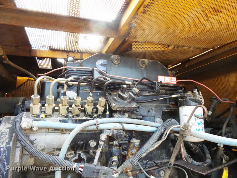 image for item DB8152 Liebherr LR631B track loader