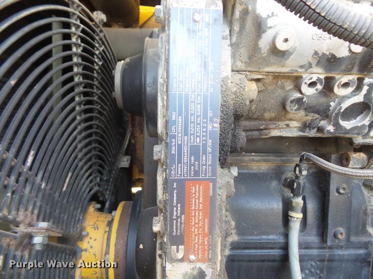 image for item DB8152 Liebherr LR631B track loader