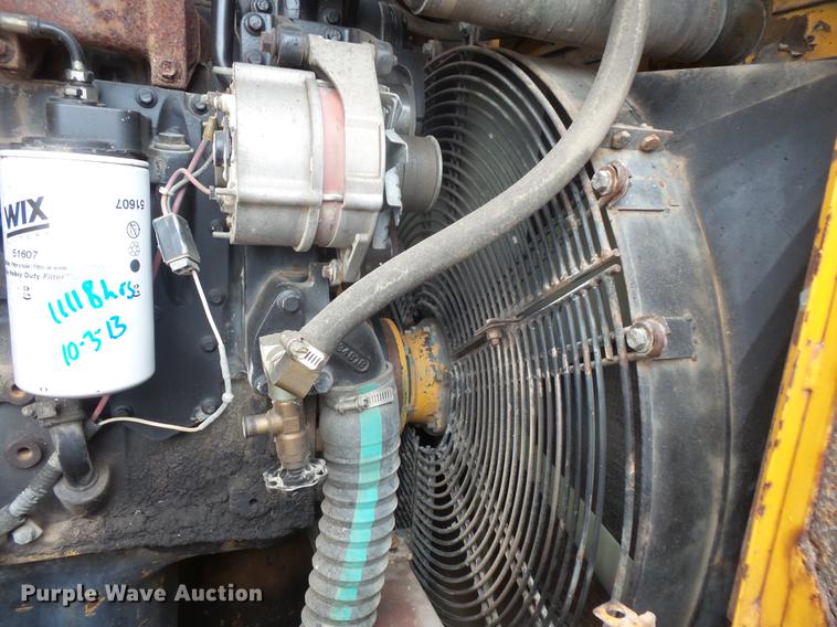 image for item DB8152 Liebherr LR631B track loader