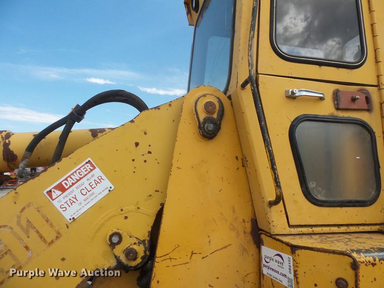 image for item DB8152 Liebherr LR631B track loader