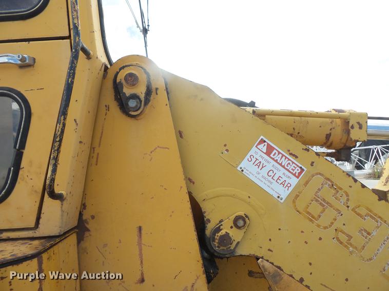 image for item DB8152 Liebherr LR631B track loader