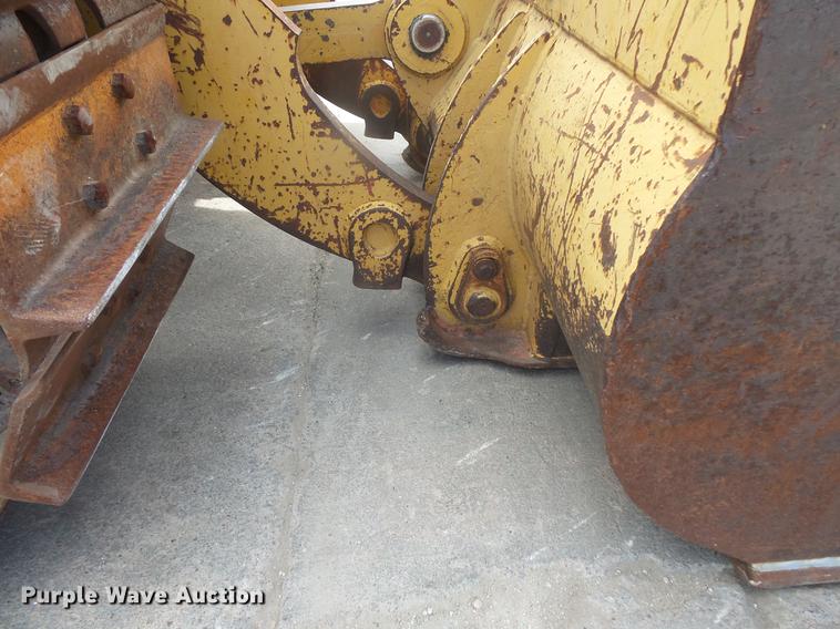 image for item DB8152 Liebherr LR631B track loader