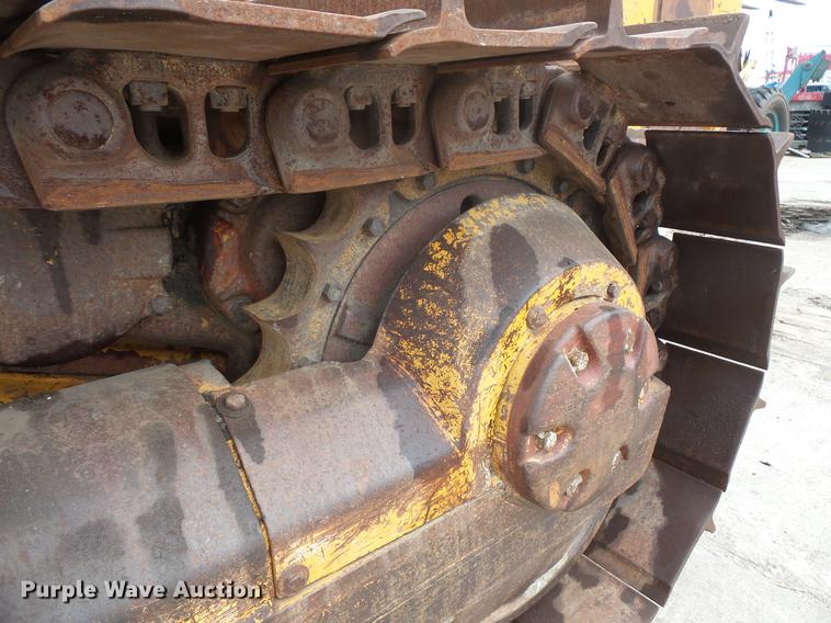 image for item DB8152 Liebherr LR631B track loader