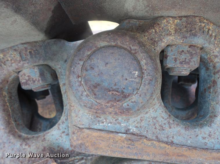 image for item DB8152 Liebherr LR631B track loader