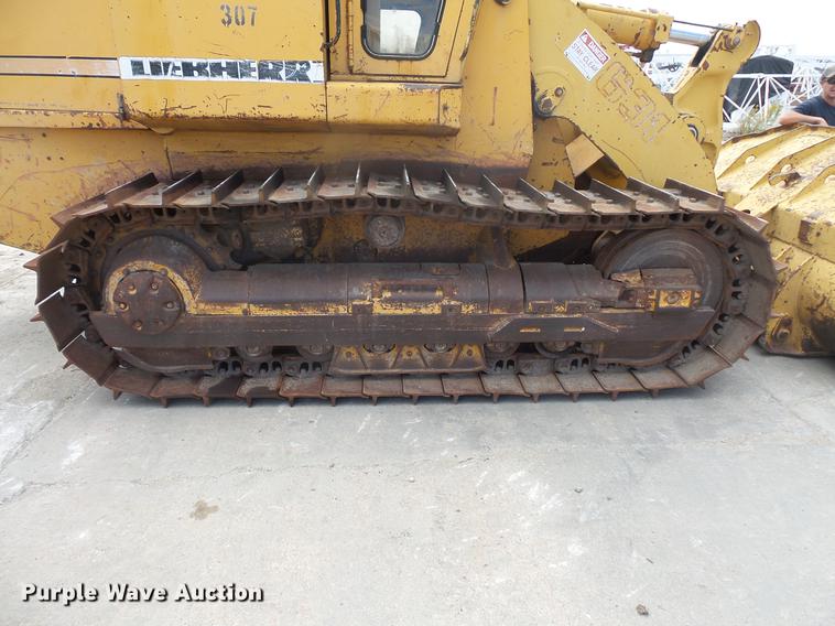 image for item DB8152 Liebherr LR631B track loader