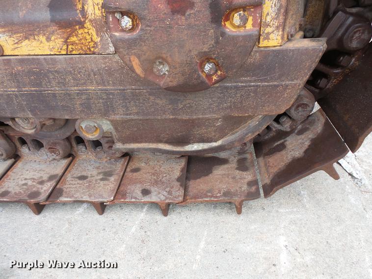 image for item DB8152 Liebherr LR631B track loader