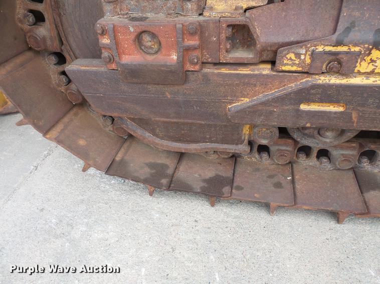 image for item DB8152 Liebherr LR631B track loader