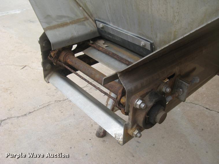 image for item DC2467 Monroe stainless steel spreader