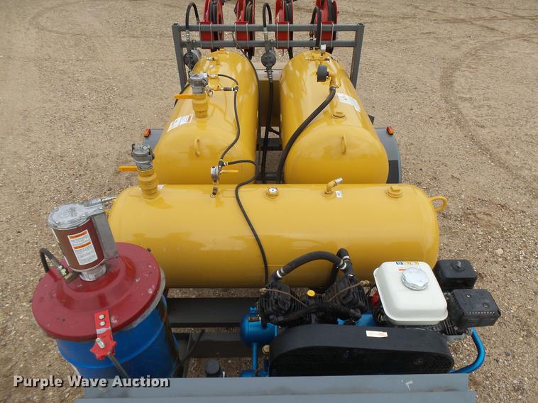 image for item DC3822 2008 Sage Oil Vac 10123 tank trailer