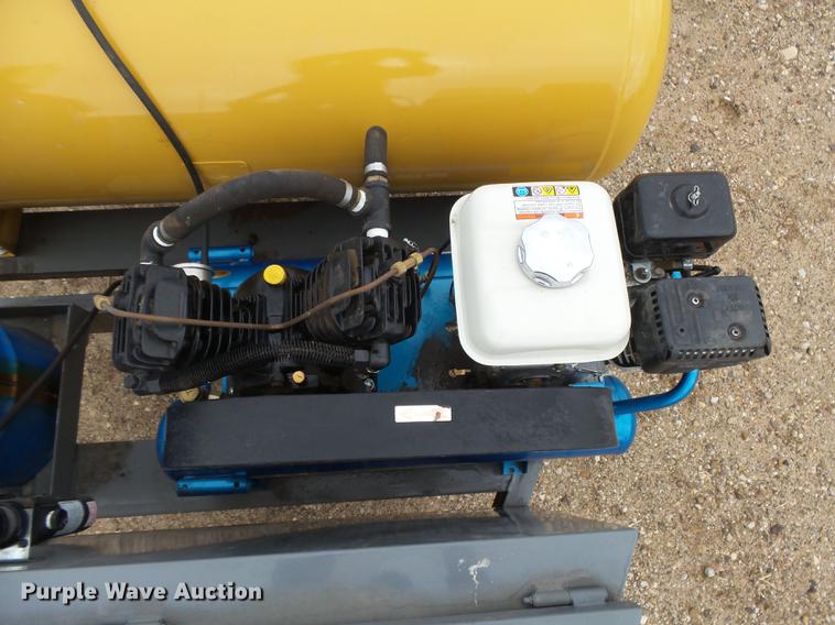 image for item DC3822 2008 Sage Oil Vac 10123 tank trailer