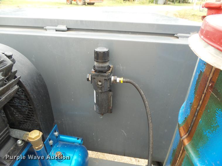 image for item DC3822 2008 Sage Oil Vac 10123 tank trailer