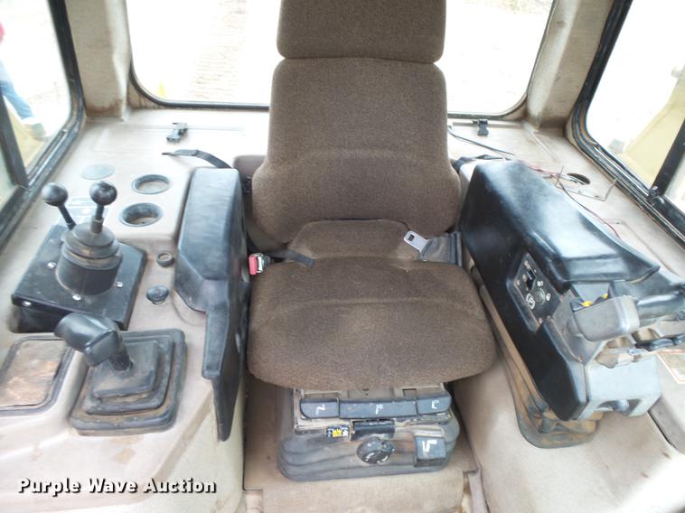 image for item DC3823 1998 Caterpillar D6M LGP dozer