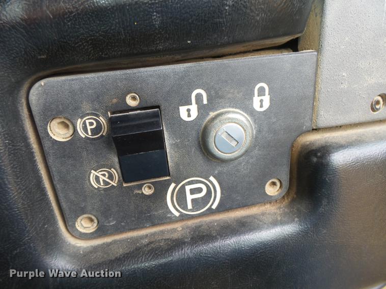 image for item DC3823 1998 Caterpillar D6M LGP dozer