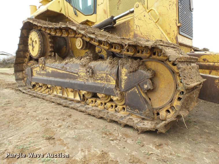 image for item DC3823 1998 Caterpillar D6M LGP dozer