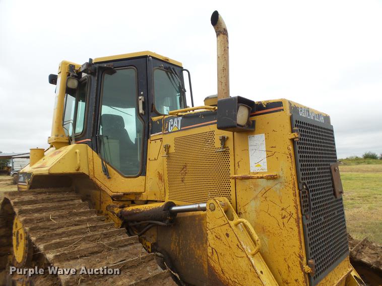 image for item DC3823 1998 Caterpillar D6M LGP dozer
