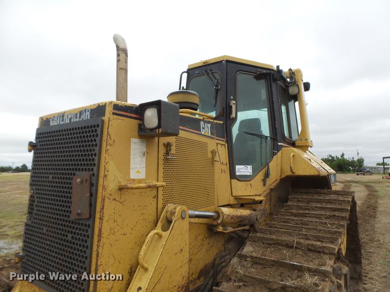 image for item DC3823 1998 Caterpillar D6M LGP dozer