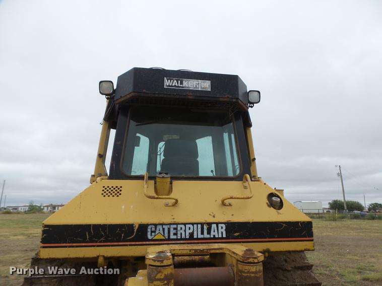 image for item DC3823 1998 Caterpillar D6M LGP dozer