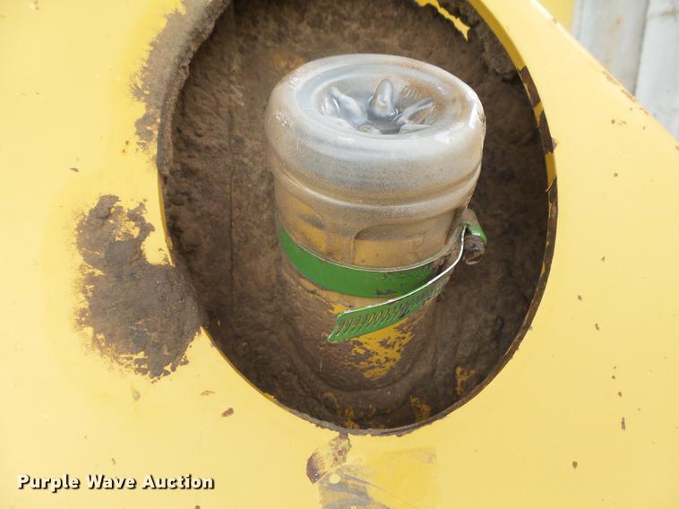 image for item DC3823 1998 Caterpillar D6M LGP dozer