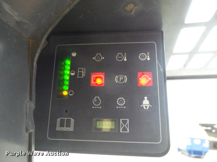 image for item DC3826 2003 Case 95XT skid steer