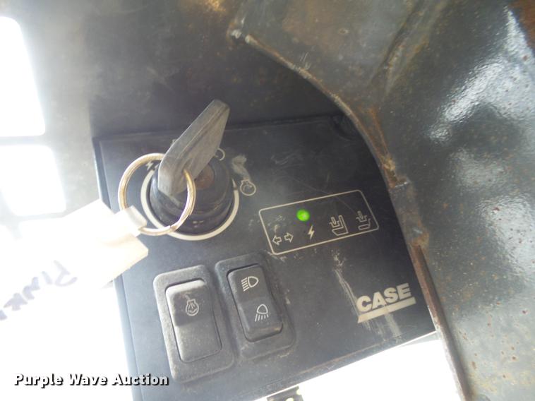 image for item DC3826 2003 Case 95XT skid steer