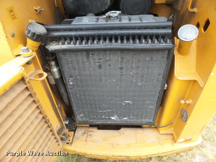 image for item DC3826 2003 Case 95XT skid steer