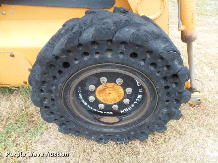 image for item DC3826 2003 Case 95XT skid steer