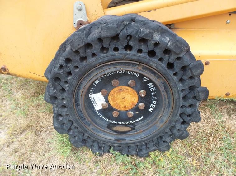 image for item DC3826 2003 Case 95XT skid steer