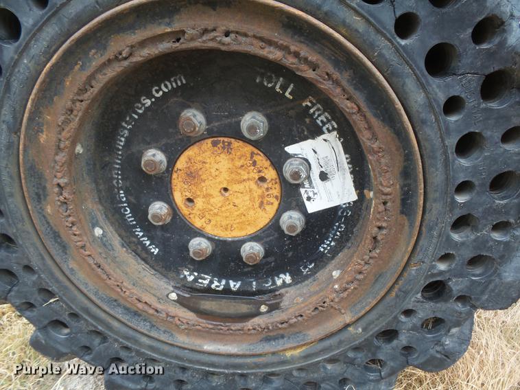 image for item DC3826 2003 Case 95XT skid steer