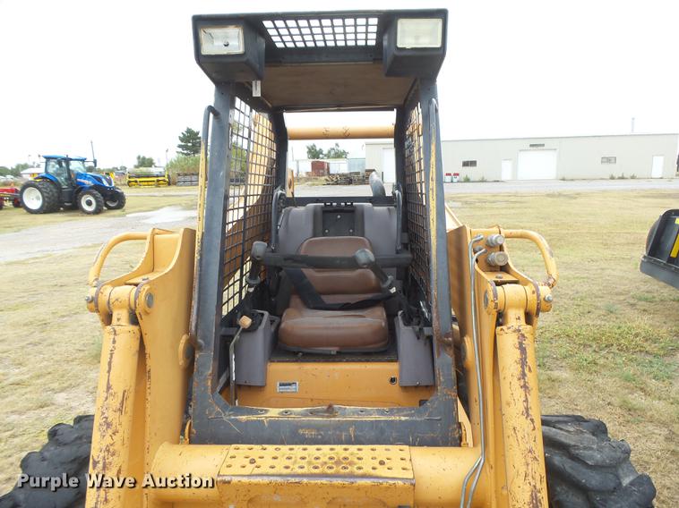 image for item DC3826 2003 Case 95XT skid steer