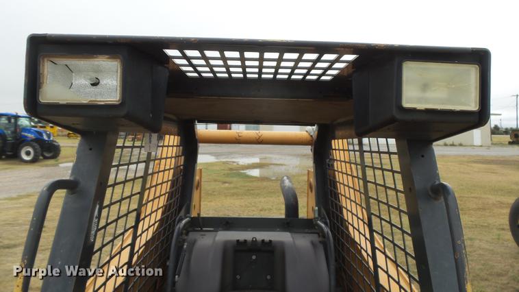 image for item DC3826 2003 Case 95XT skid steer