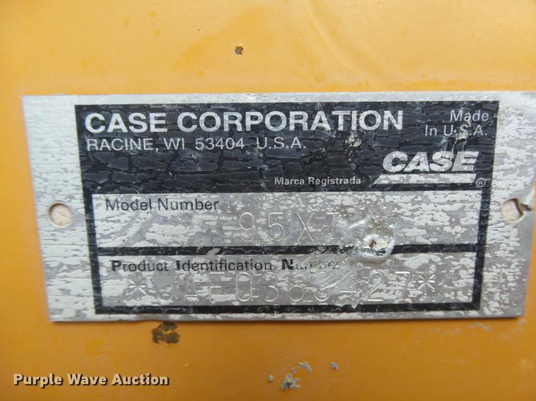 image for item DC3826 2003 Case 95XT skid steer