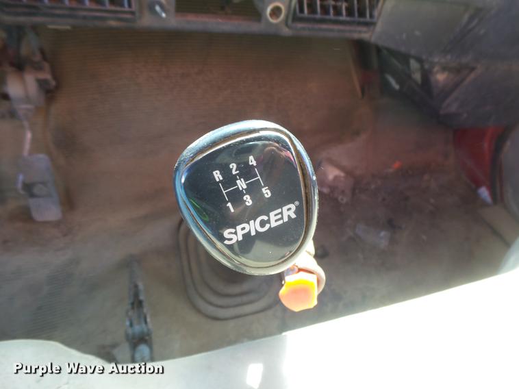 image for item DC3854 1997 International 4700 crane truck