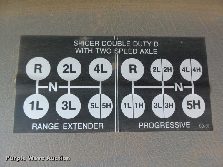 image for item DC3854 1997 International 4700 crane truck