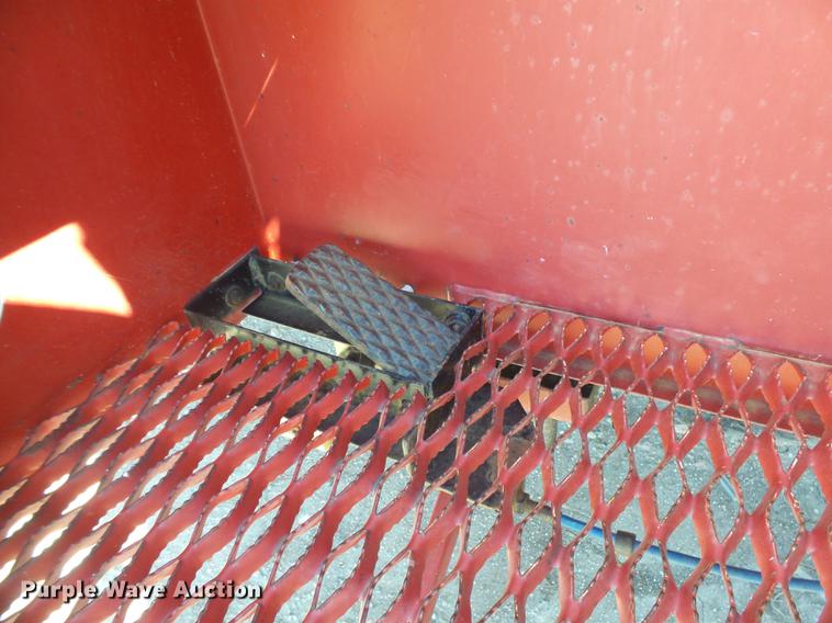 image for item DC3854 1997 International 4700 crane truck