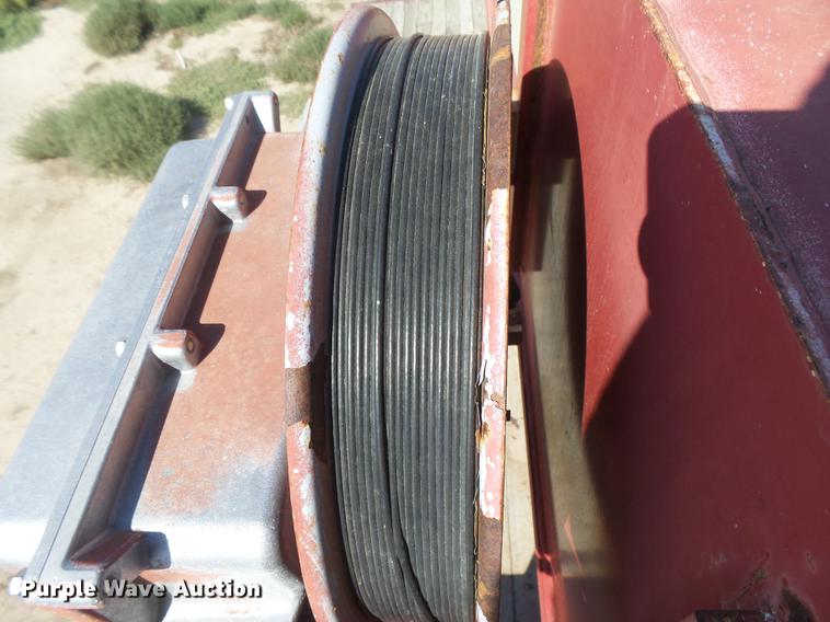 image for item DC3854 1997 International 4700 crane truck