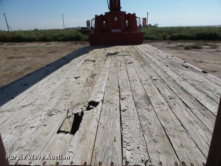 image for item DC3854 1997 International 4700 crane truck