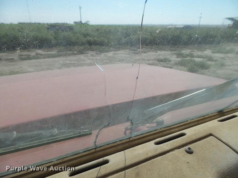 image for item DC3854 1997 International 4700 crane truck