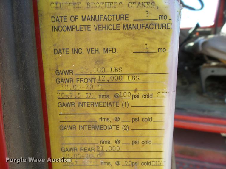 image for item DC3854 1997 International 4700 crane truck