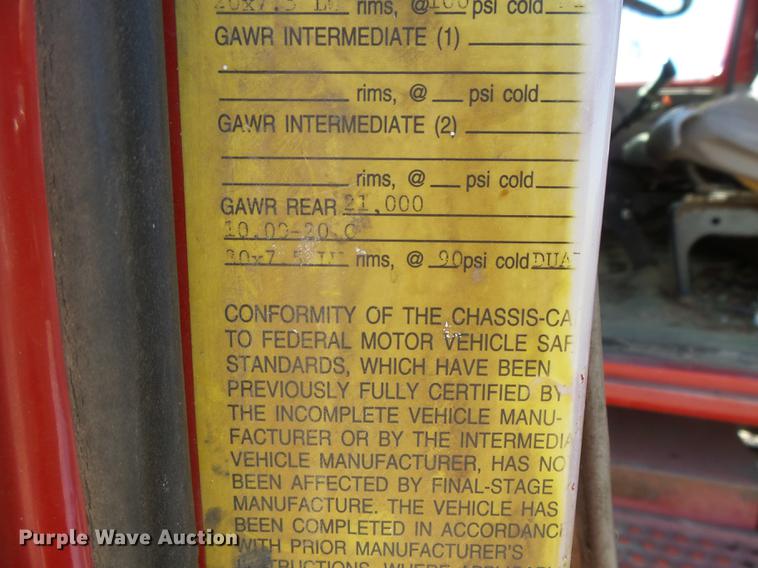 image for item DC3854 1997 International 4700 crane truck