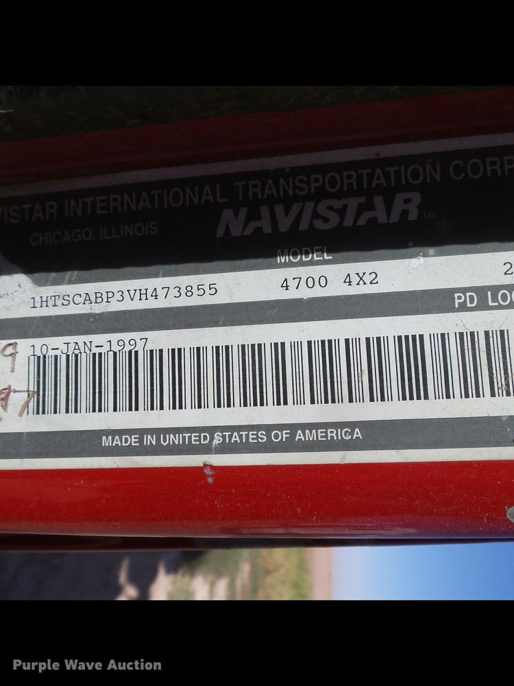 image for item DC3854 1997 International 4700 crane truck