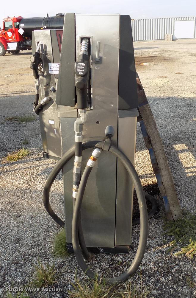 image for item DC4796 (2) fuel pumps