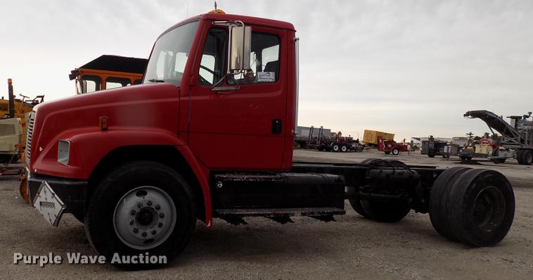 image for item DC4833 1998 Freightliner FL70 truck cab and chassis