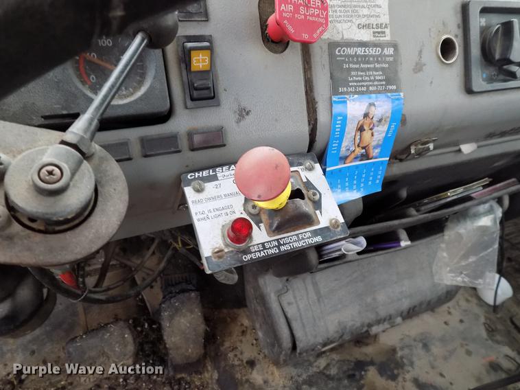 image for item DC4833 1998 Freightliner FL70 truck cab and chassis