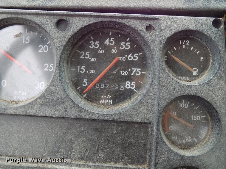 image for item DC4833 1998 Freightliner FL70 truck cab and chassis